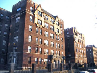 The Castle in Bronx, NY - Building Photo