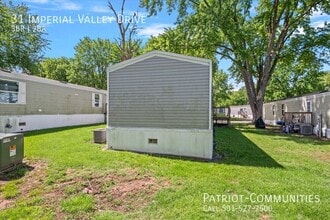 31 Imperial Valley Dr in Springfield, IL - Building Photo - Building Photo