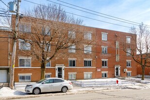 772 25E Av in Montréal, QC - Building Photo