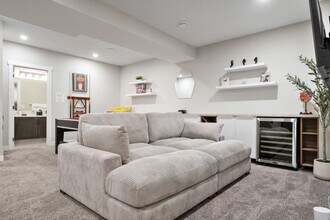 144 Wolf Holw Cres S E in Calgary, AB - Building Photo - Building Photo