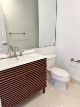 11388 NW 68th St in Doral, FL - Building Photo - Building Photo
