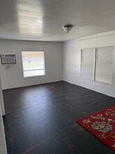 238 Sacramento St in North Fort Myers, FL - Building Photo - Building Photo