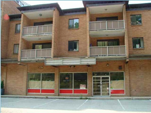 203 Hugel Dr in Pittsburgh, PA - Building Photo