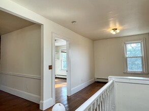 12 Mead St, Unit 3A in Boston, MA - Foto de edificio - Building Photo