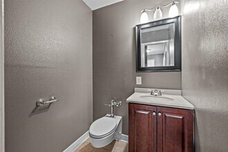 7648 Broadview Dr in Houston, TX - Building Photo - Building Photo