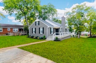 930 32nd Ave N in Nashville, TN - Building Photo