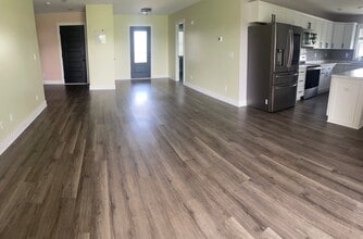 8205 Amelia Ct in Charlestown, IN - Building Photo - Building Photo