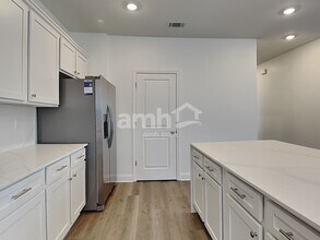 472 Pointe Dr in Dallas, GA - Building Photo - Building Photo