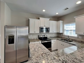 1808 Laurel Green Way in East Point, GA - Building Photo - Building Photo