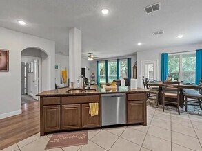 1902 Sunflower Dr in Glenn Heights, TX - Building Photo - Building Photo