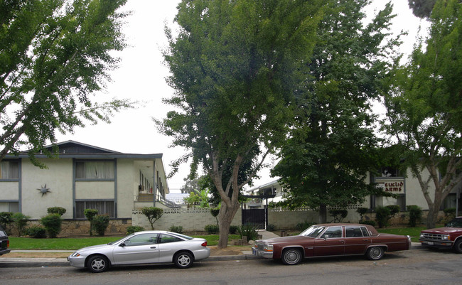 Euclid Arms in Upland, CA - Foto de edificio - Building Photo