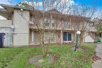 11503 Meadow Ln in Stafford, TX - Building Photo - Building Photo