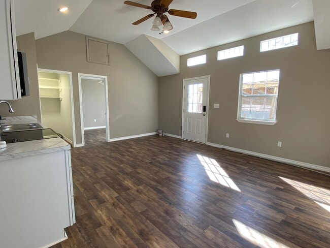 7616 TX-171 in Grandview, TX - Building Photo - Building Photo