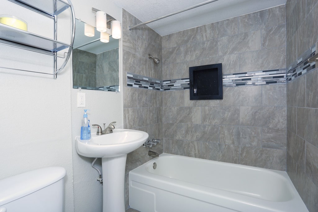 The Canvas Apartments in Las Vegas, NV