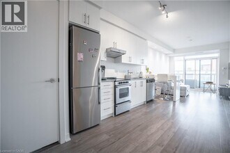 212 King William St in Hamilton, ON - Building Photo - Building Photo