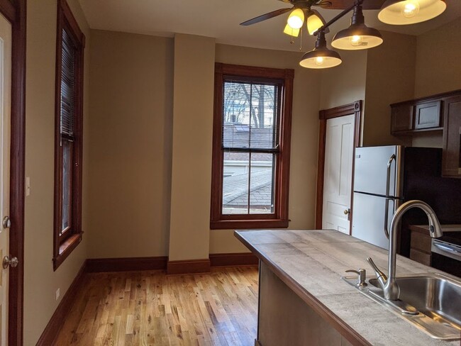 2221 Scott St in Covington, KY - Building Photo - Building Photo