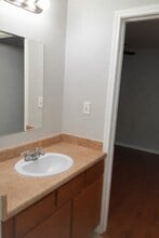 134 S Bend Ct in Willis, TX - Building Photo - Building Photo