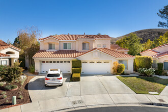 Canyon Cove in Oak Park, CA - Building Photo - Building Photo