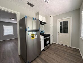 3723 Cosby St in Houston, TX - Building Photo - Building Photo