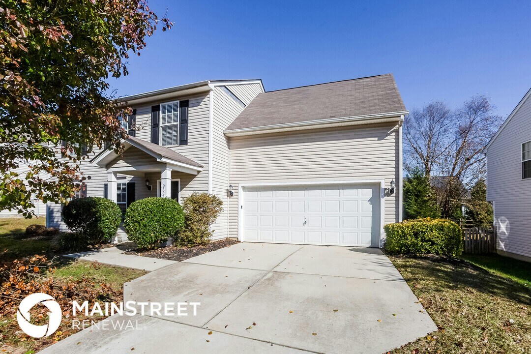 9322 Arbor Creek Dr in Charlotte, NC - Building Photo