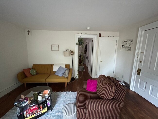 129 E Gorham St, Unit 3 in Madison, WI - Building Photo - Building Photo