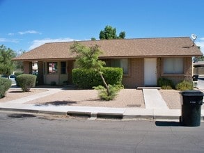 6238 E Greenway Cir in Mesa, AZ - Building Photo - Building Photo