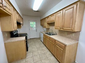 6108 37th St in Lubbock, TX - Building Photo