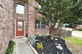 2065 Dove Crossing Dr in New Braunfels, TX - Building Photo - Building Photo