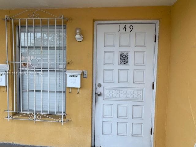 149 Bentley Dr in Miami Springs, FL - Building Photo - Building Photo