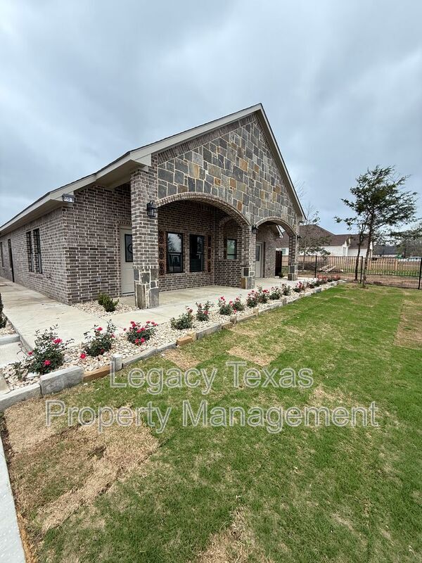 property at 910 Fuller Ave