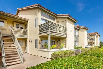 Elan Overlook Laguna Apartments in Laguna Niguel, CA - Building Photo - Building Photo