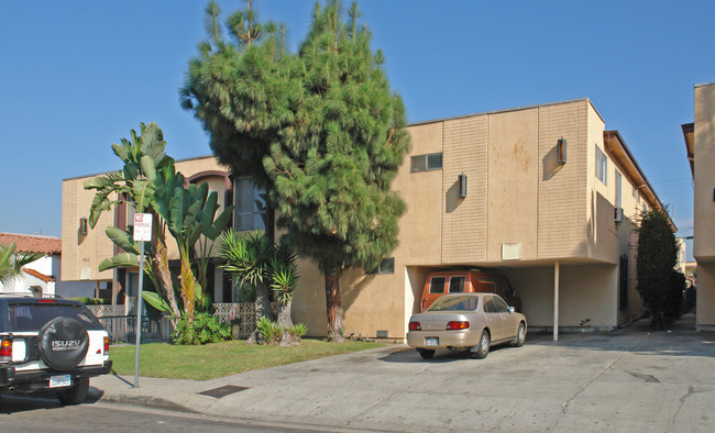 1960 S Garth Ave in Los Angeles, CA - Building Photo - Building Photo