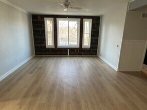 404 Linden Cir, Unit 3 in Huntington, WV - Building Photo - Building Photo
