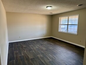 2870 Walsh Rd in Tupelo, MS - Building Photo - Building Photo