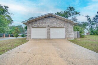 1400 N D St in Pensacola, FL - Building Photo - Building Photo