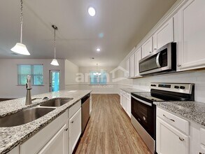 126 County Rd S-18-537 in Summerville, SC - Foto de edificio - Building Photo