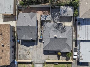 14722 Strathern St in Los Angeles, CA - Building Photo - Building Photo