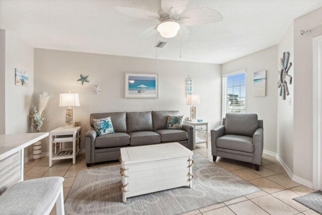 572 E Beach Blvd in Gulf Shores, AL - Foto de edificio - Building Photo