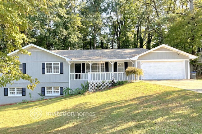 property at 1734 Lamancha Dr NW
