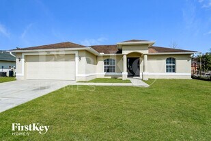 4302-4312 12th St W in Lehigh Acres, FL - Building Photo