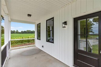 17060 White Marsh Rd in Surry, VA - Building Photo - Building Photo