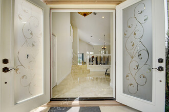 2418 Westmont Dr in Royal Palm Beach, FL - Building Photo - Building Photo