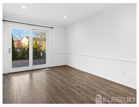 22 Maddaket Ct in Scotch Plains, NJ - Building Photo - Building Photo