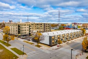 Berkshire Sheboygan Riverfront in Sheboygan, WI - Building Photo