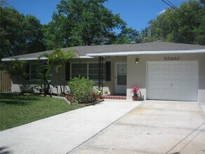 1636 Douglas Ave in Dunedin, FL - Building Photo - Building Photo