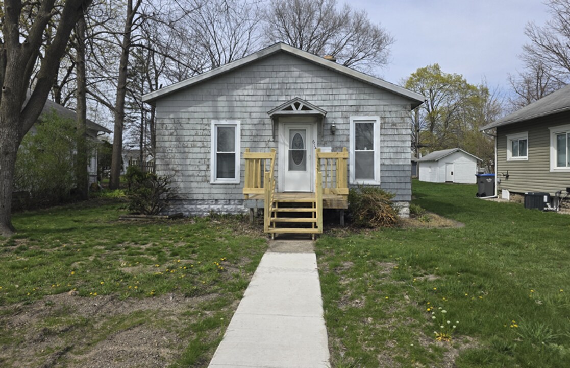 614 Maple Row in Elkhart, IN - Building Photo