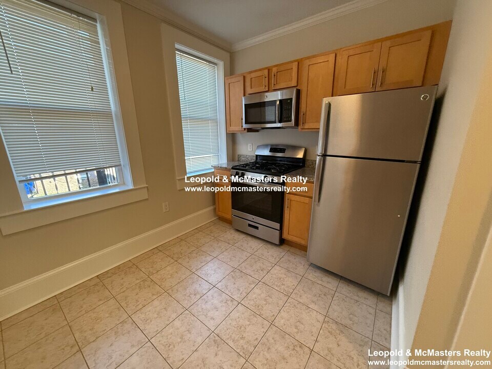 15 Short St in Brookline, MA - Foto de edificio