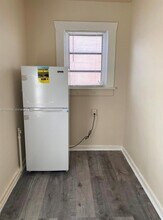 1011 SW 5th St in Miami, FL - Building Photo - Building Photo