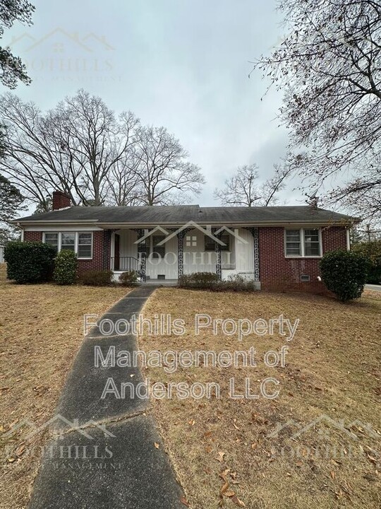 139 Tanglewood Dr in Anderson, SC - Building Photo