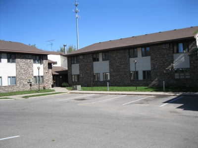 North Oak Apartments in Northfield, MN - Building Photo